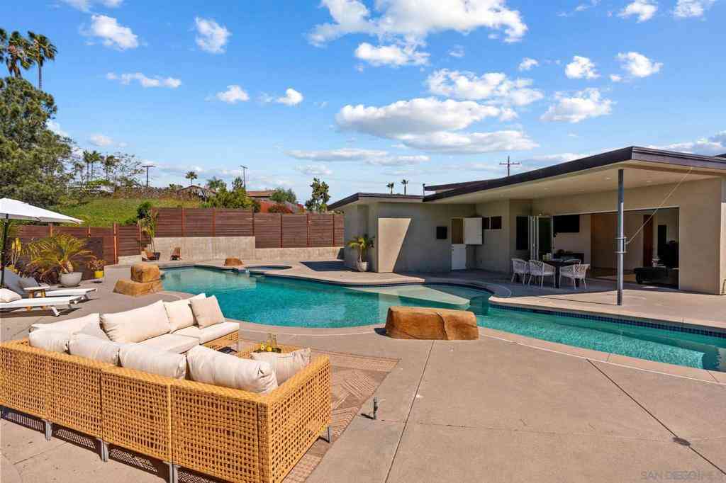 Homes For Sale - 3590 Chasewood Dr.<br/> San Diego, CA 92111