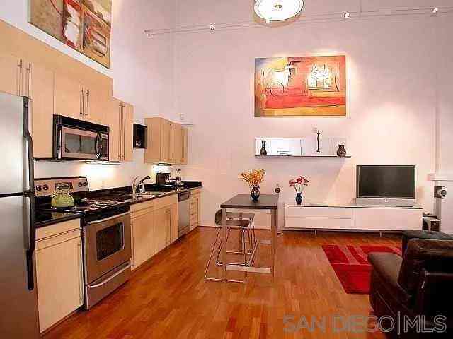 Homes For Rent - 1501 Front St #102<br/> San Diego, CA 92101