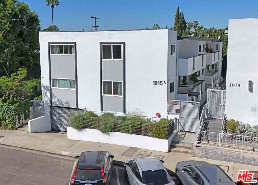 Homes For Sale - 1015 N Vista Street<br/> West Hollywood, CA 90046