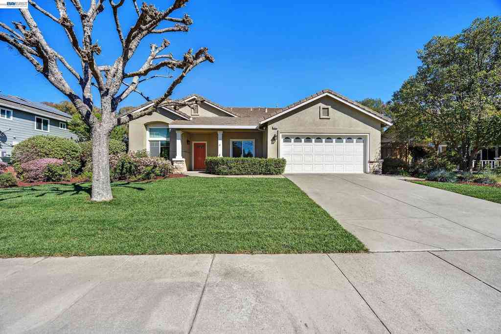 Homes For Sale - 5873 Rainflower Dr<br/> Livermore, CA 94551