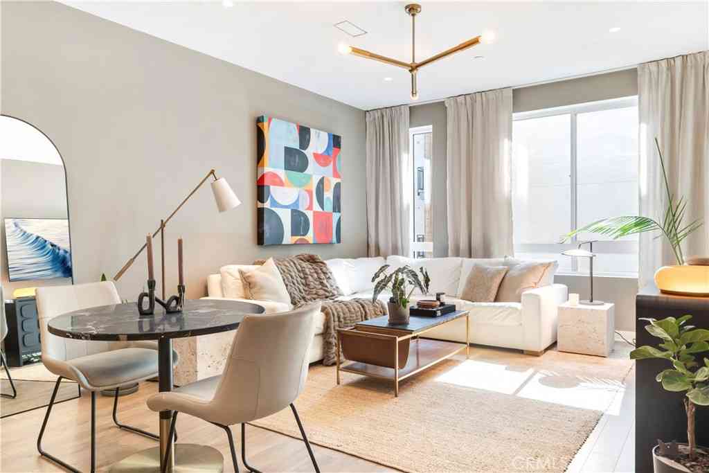 Condo For Sale - 2344 Nolita<br/> Irvine, CA 92612