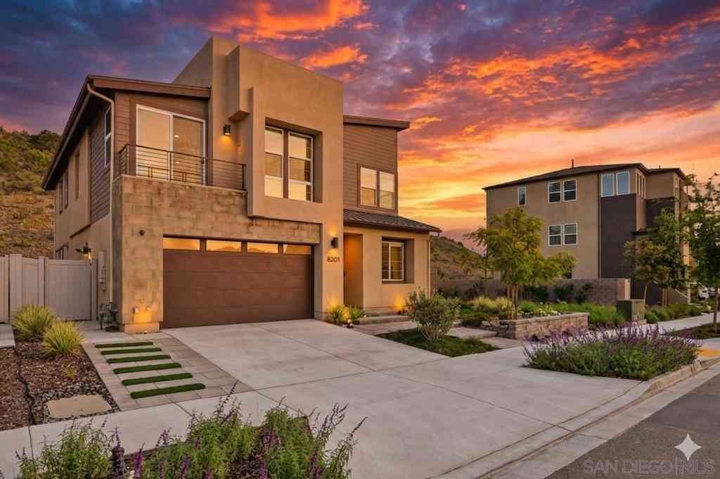 Homes For Sale - 8201 Rose Quartz<br/> San Diego, CA 92126