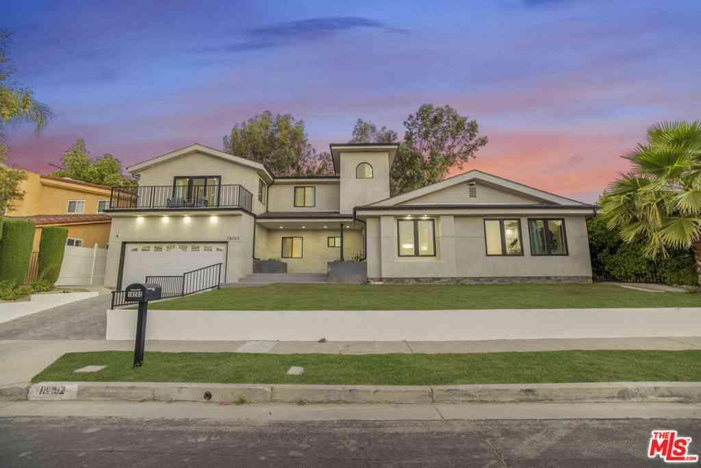 Homes For Rent - 18202 Rancho Street<br/> Tarzana, CA 91356