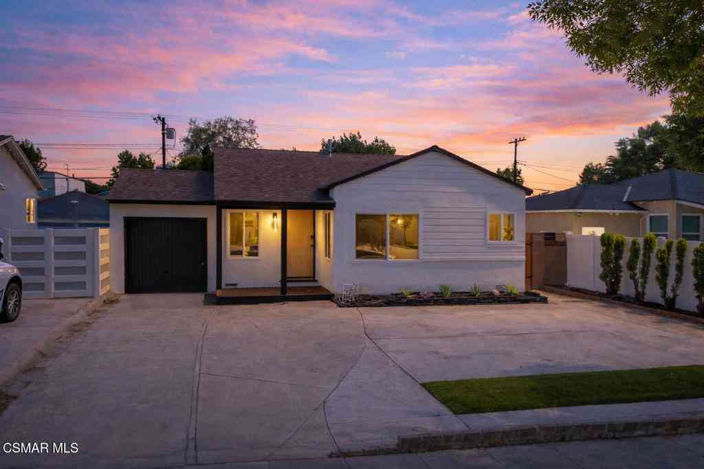 Homes For Sale - 1446 N Rose Street<br/> Burbank, CA 91505