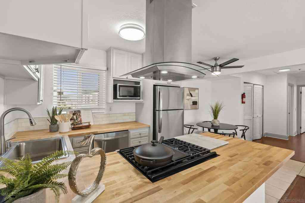 Condo For Sale - 631 7th St #13<br/> Imperial Beach, CA 91932