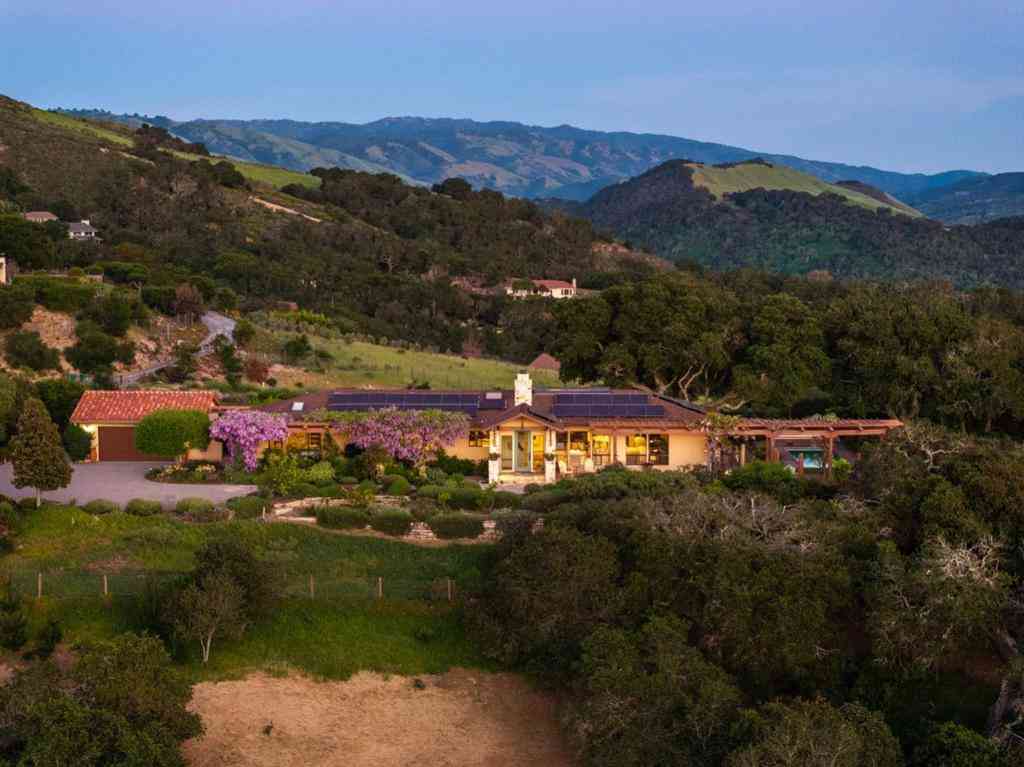 Homes For Sale - 15475 Via Los Tulares<br/> Monterey County, Carmel Valley, CA 93924