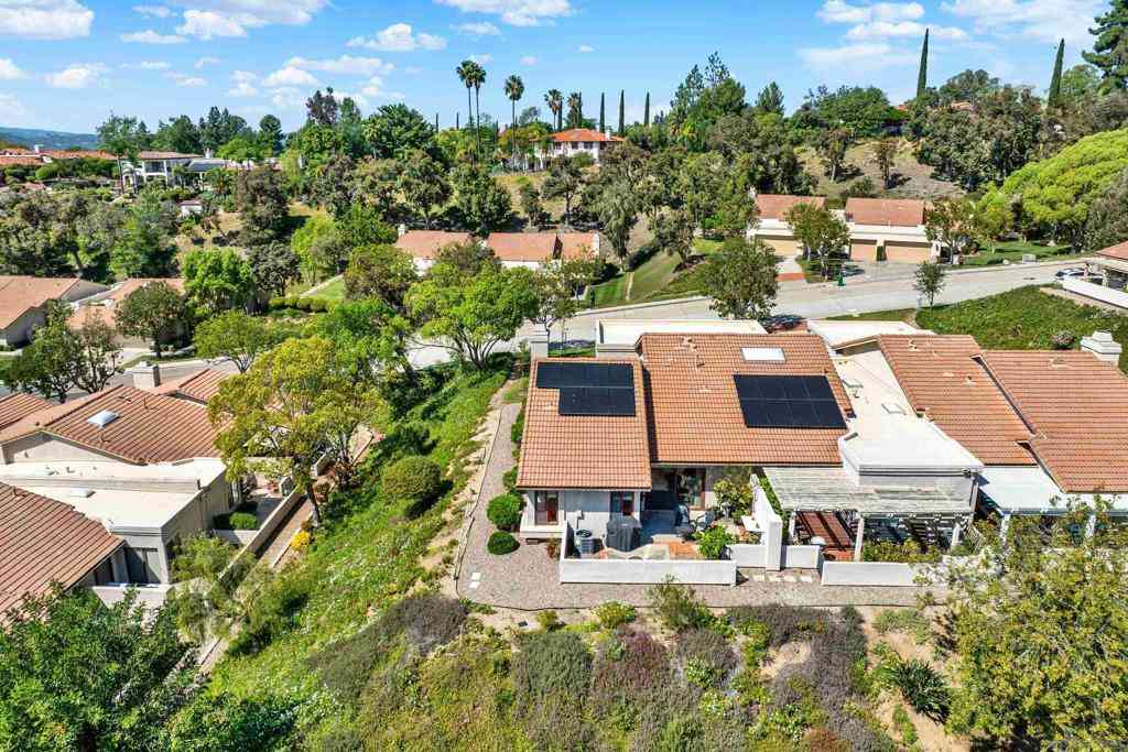 Multifamily For Sale - 17925 Avenida Cordillera<br/> San Diego, CA 92128