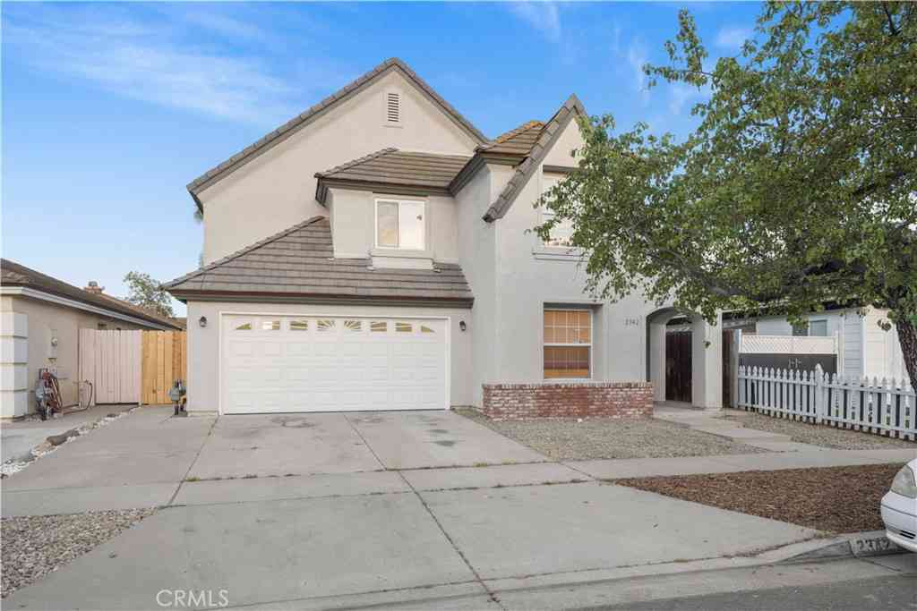 Homes For Sale - 2342 N Juleston Drive<br/> Santa Maria, CA 93458
