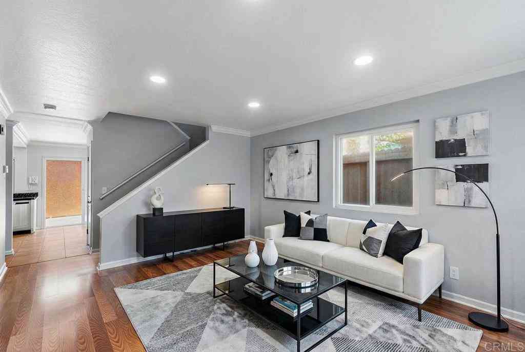 Townhouse For Sale - 1423 N Broadway #E<br/> Escondido, CA 92026