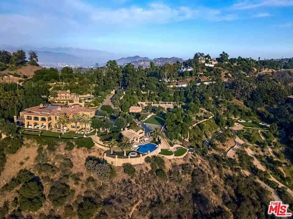 Homes For Sale - 12300 Mulholland<br/> Beverly Hills, CA 90210