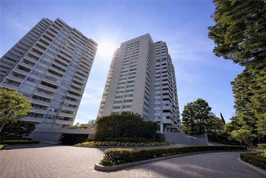 Condo For Sale - 865 Comstock #16A<br/> Los Angeles, CA 90024