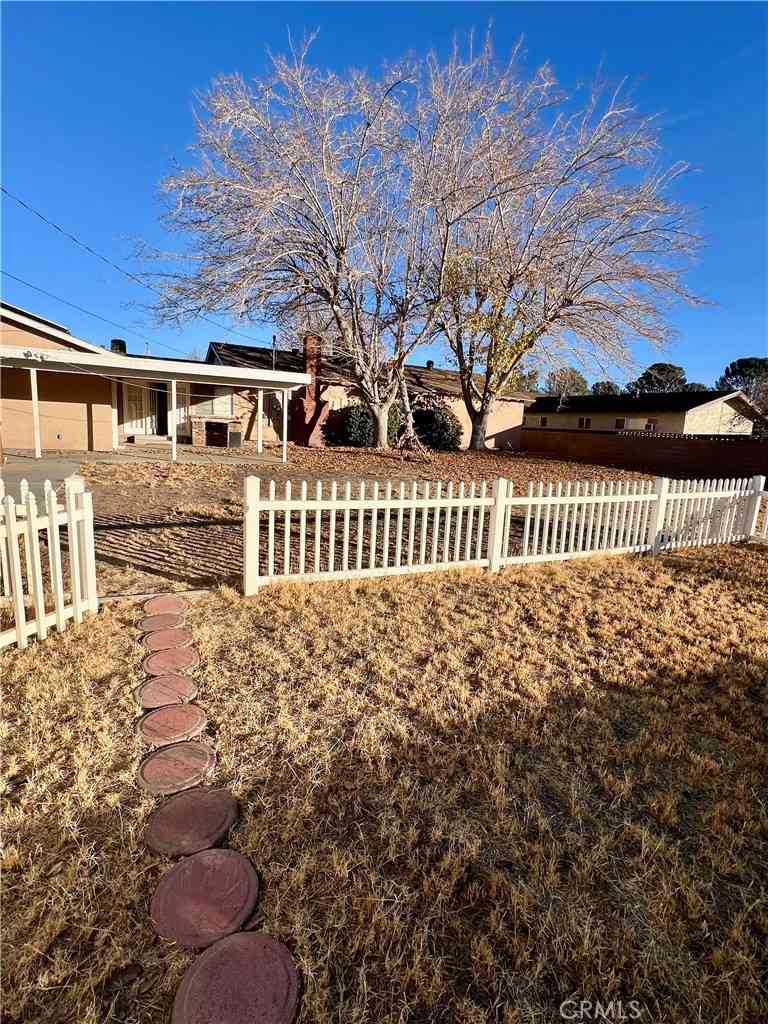 Homes For Rent - 44519 Foxton<br/> Lancaster, CA 93535