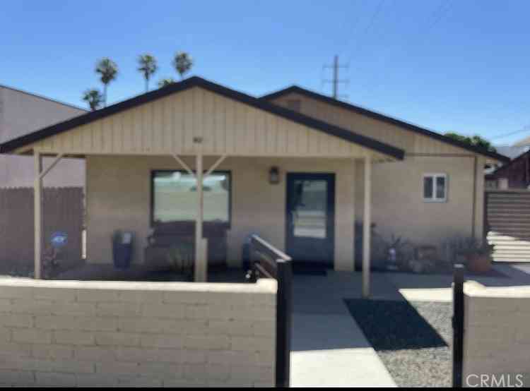 Homes For Sale - 402 E Ramsey<br/> Banning, CA 92220