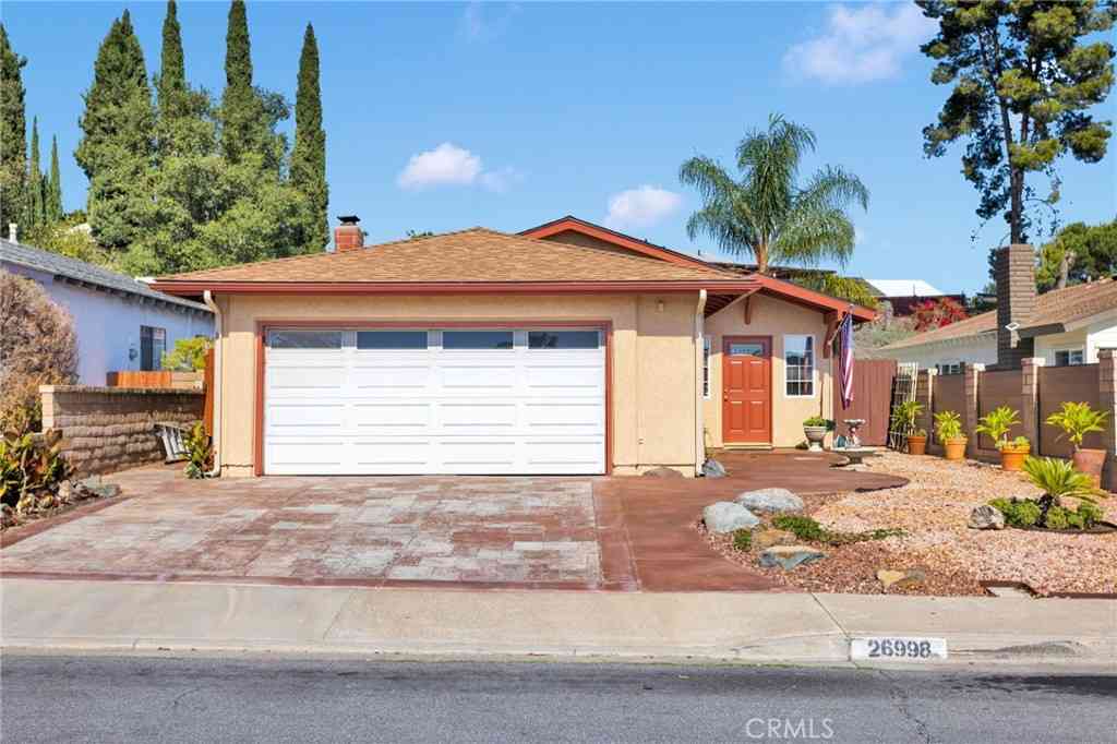 Homes For Sale - 26998 El Retiro<br/> Mission Viejo, CA 92692