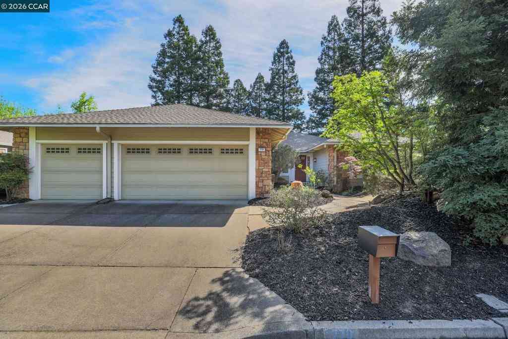 Homes For Sale - 770 Highbridge Ln<br/> Danville, CA 94526
