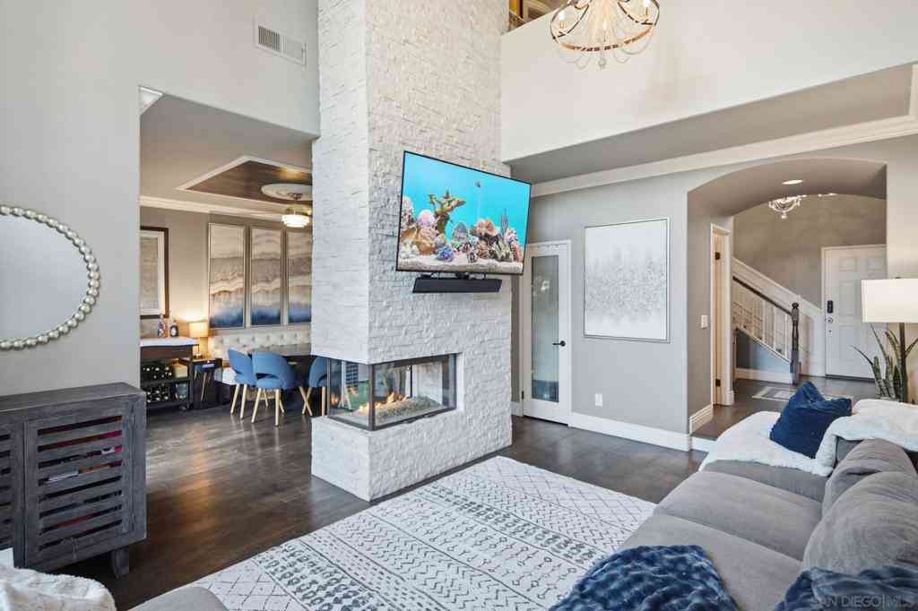 Townhouse For Sale - 1866 Matin Cir #111<br/> San Marcos, CA 92069