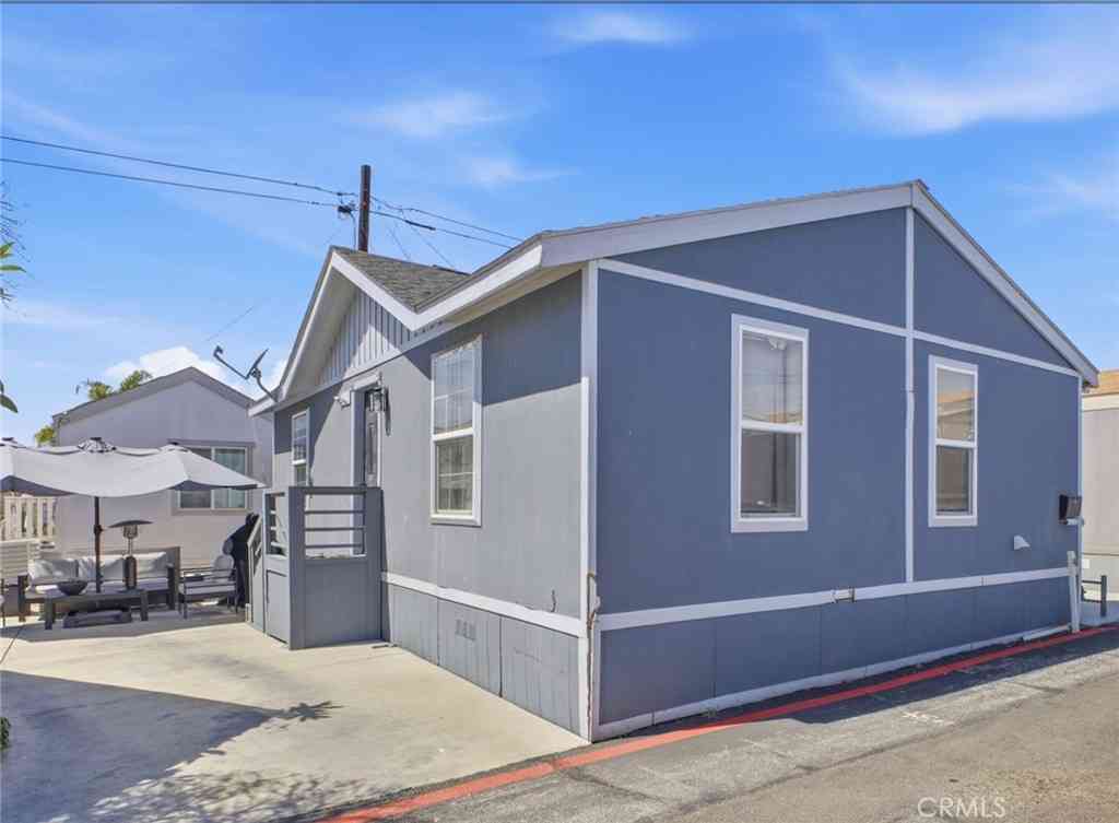 Mobile Home For Sale - 19548 E Cypress St #27<br/> Covina, CA 91724