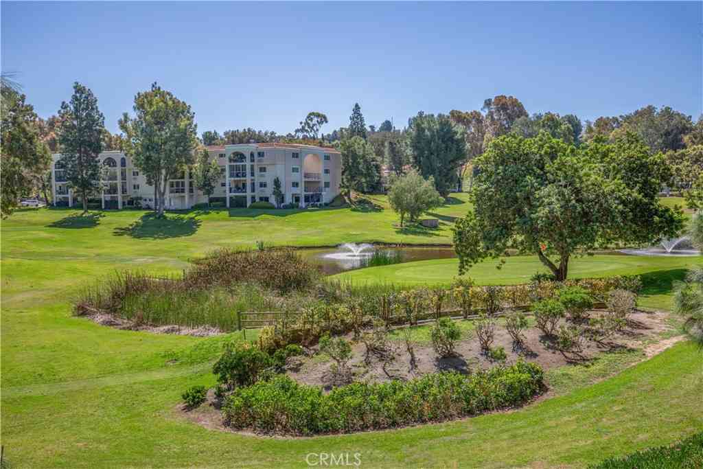Condo For Rent - 5510 Paseo Del Lago W. #2g<br/> Laguna Woods, CA 92637