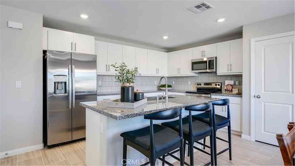 Homes For Sale - 7216 Serene Skies Court<br/> Jurupa Valley, CA 92509