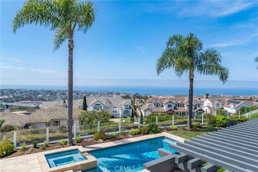 Homes For Sale - 2009 Via Aguila<br/> San Clemente, CA 92673