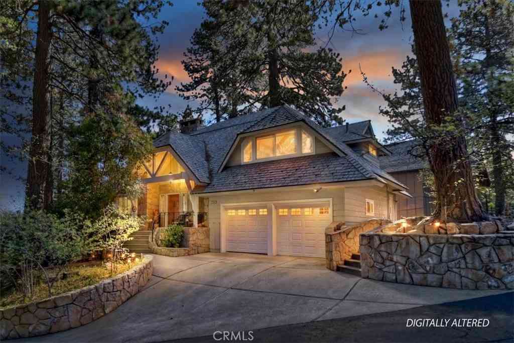 Homes For Sale - 28065 Peninsula N<br/> Lake Arrowhead, CA 92352