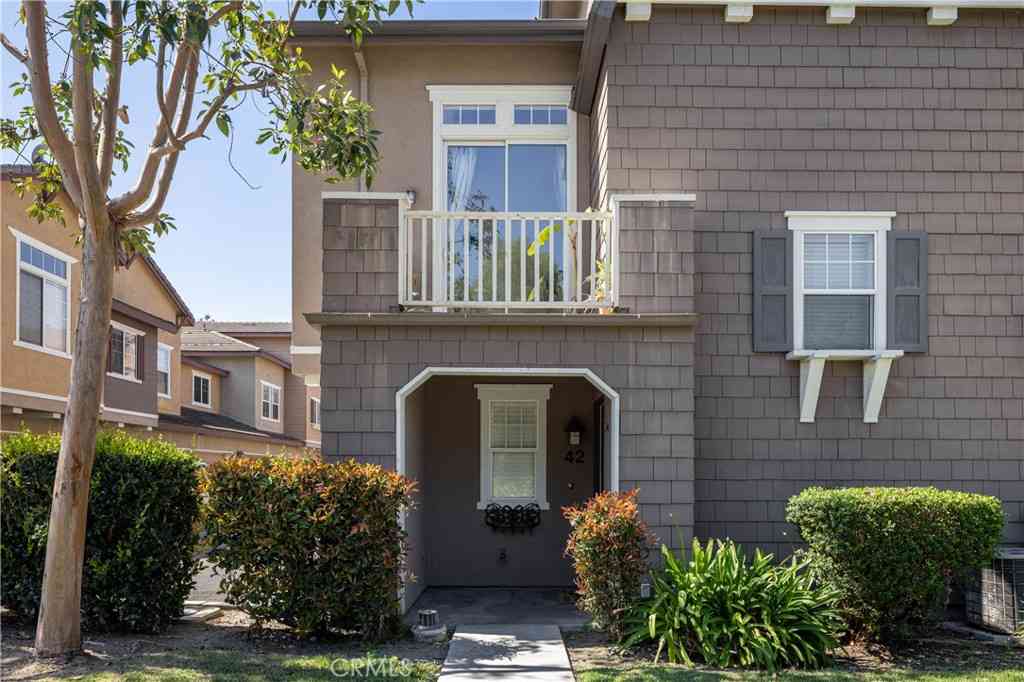 Condo For Sale - 42 Chadron Circle<br/> Ladera Ranch, CA 92694