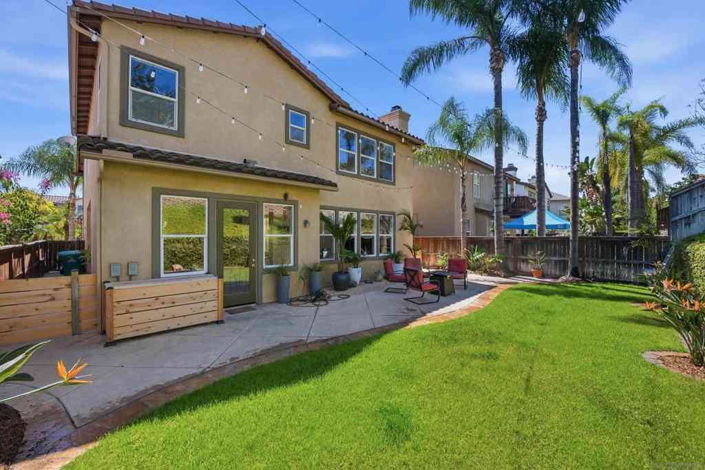 Homes For Sale - 7264 Arroyo Grande Rd<br/> San Diego, CA 92129