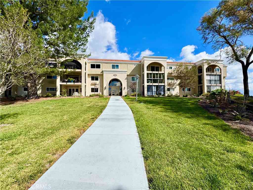 Condo For Sale - 4006 Calle Sonora Oeste #3D<br/> Laguna Woods, CA 92637