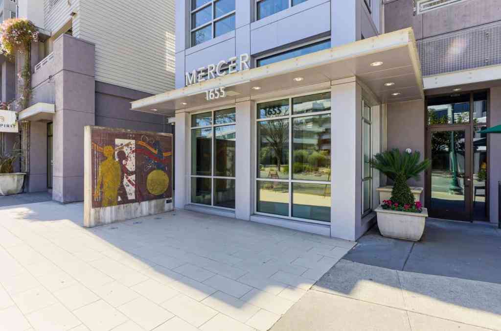Condo For Sale - 1655 N California Boulevard #155<br/> Walnut Creek, CA 94596