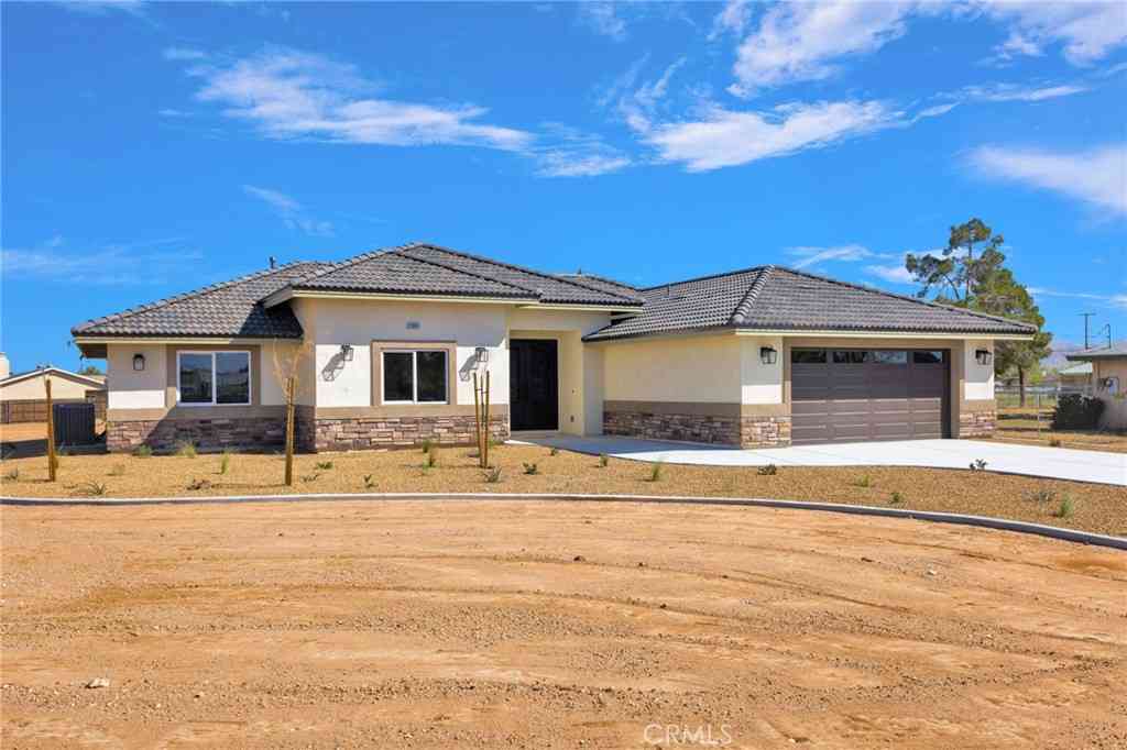 Homes For Sale - 21960 Ramona<br/> Apple Valley, CA 92307