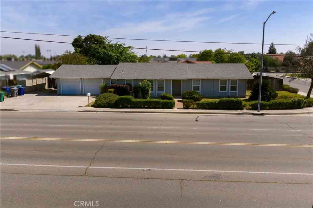 Homes For Sale - 3654 Thompson<br/> Selma, CA 93662