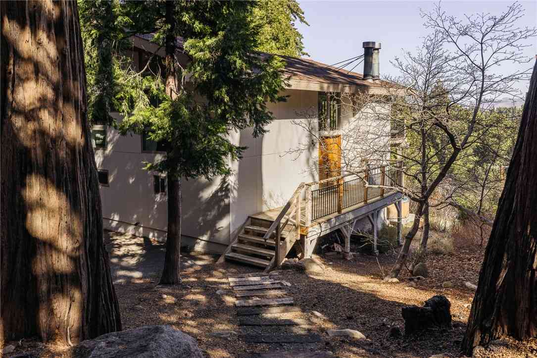 Homes For Sale - 859 Strawberry Peak<br/> Twin Peaks, CA 92391