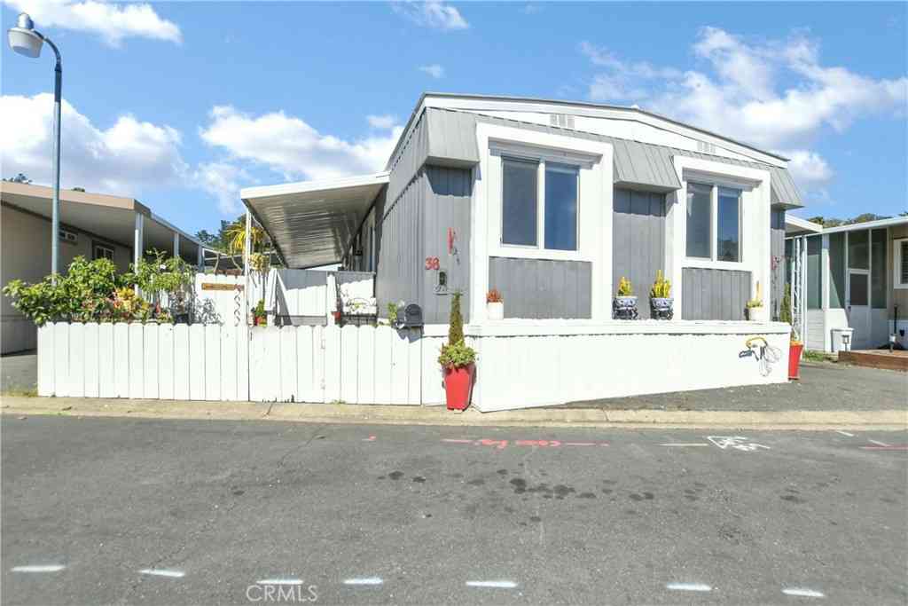Mobile Home For Sale - 36 Helen Avenue #36<br/> Concord, CA 94518