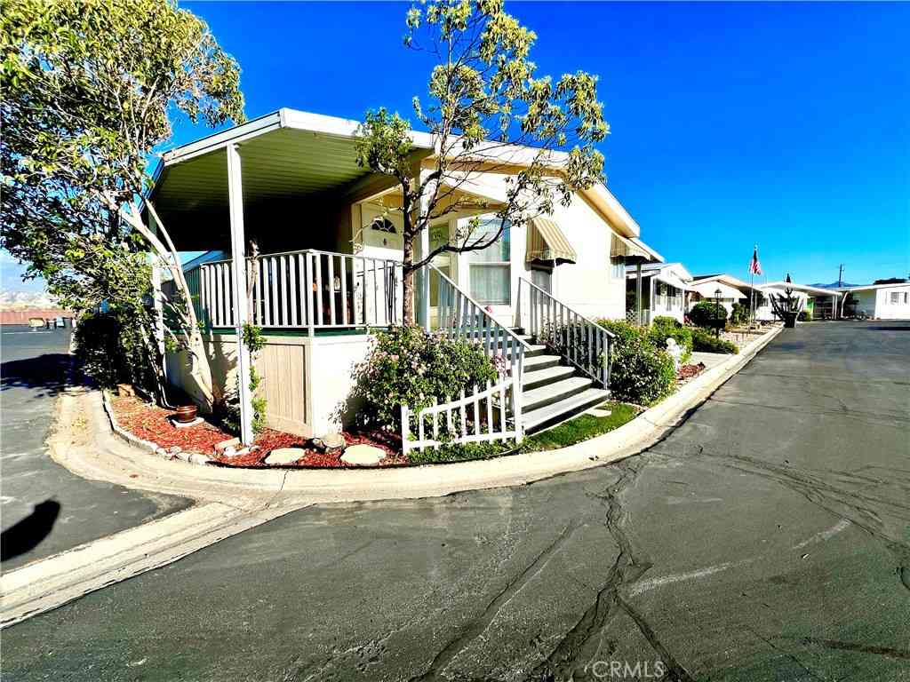 Mobile Home For Sale - 1499 Old Mountain #88<br/> San Jacinto, CA 92583