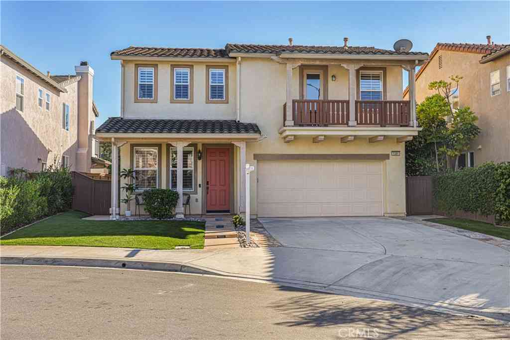 Homes For Sale - 7281 Canyon Glen Court<br/> San Diego, CA 92129