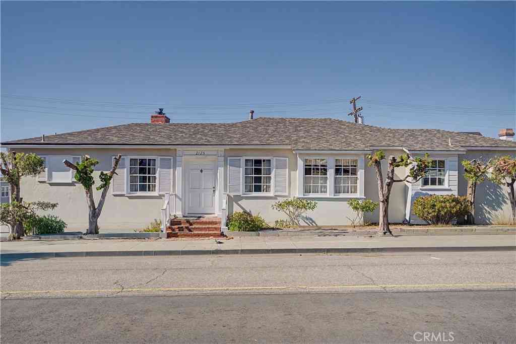 Homes For Sale - 2125 Manhattan<br/> Hermosa Beach, CA 90254