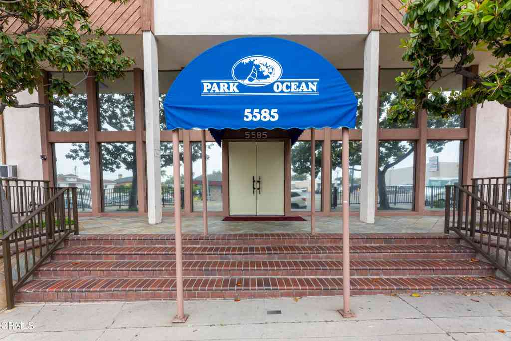 Condo For Sale - 5585 E Pacific Coast Highway #132<br/> Long Beach, CA 90804
