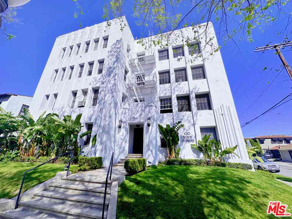 Homes For Sale - 100 N Sycamore Avenue<br/> Los Angeles, CA 90036