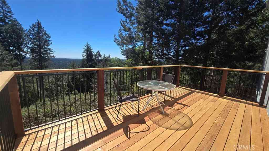 Homes For Sale - 6715 Cumorah Crest<br/> Butte County, Magalia, CA 95954