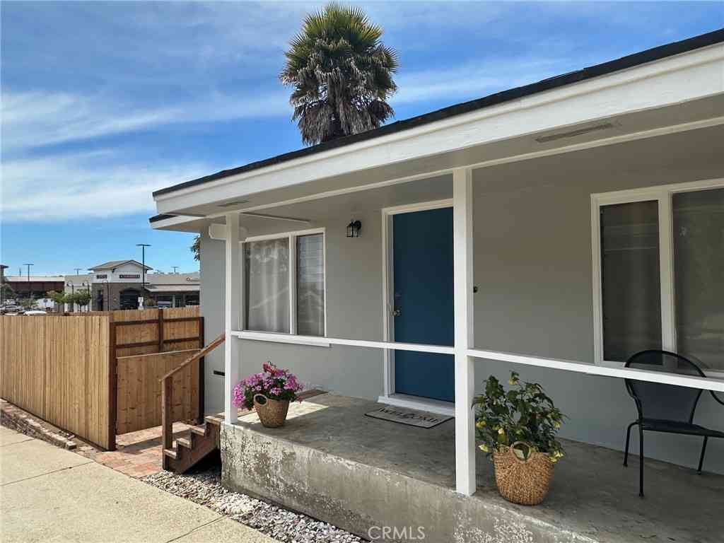 Homes For Sale - 1220 1218 E Grand Avenue<br/> Arroyo Grande, CA 93420