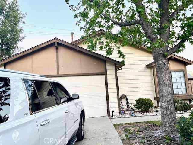 Condo For Sale - 13930 Olive Grove<br/> Sylmar, CA 91342