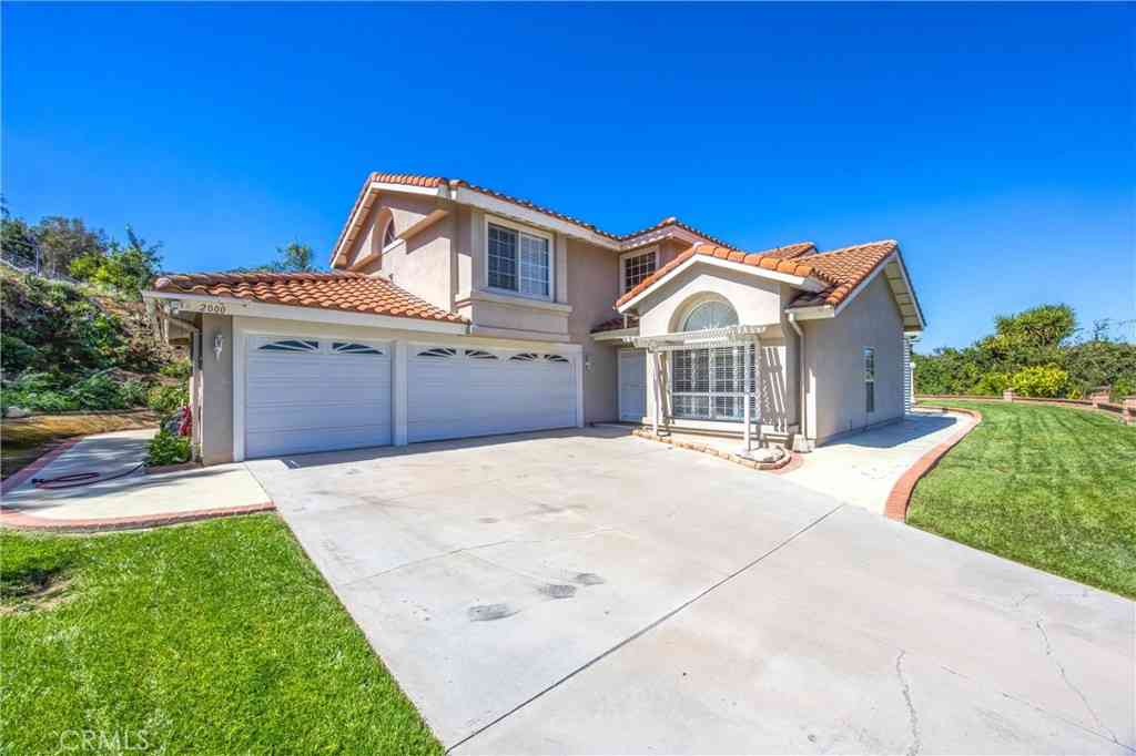 Homes For Sale - 2000 Citrus Wood Lane<br/> Riverside, CA 92503