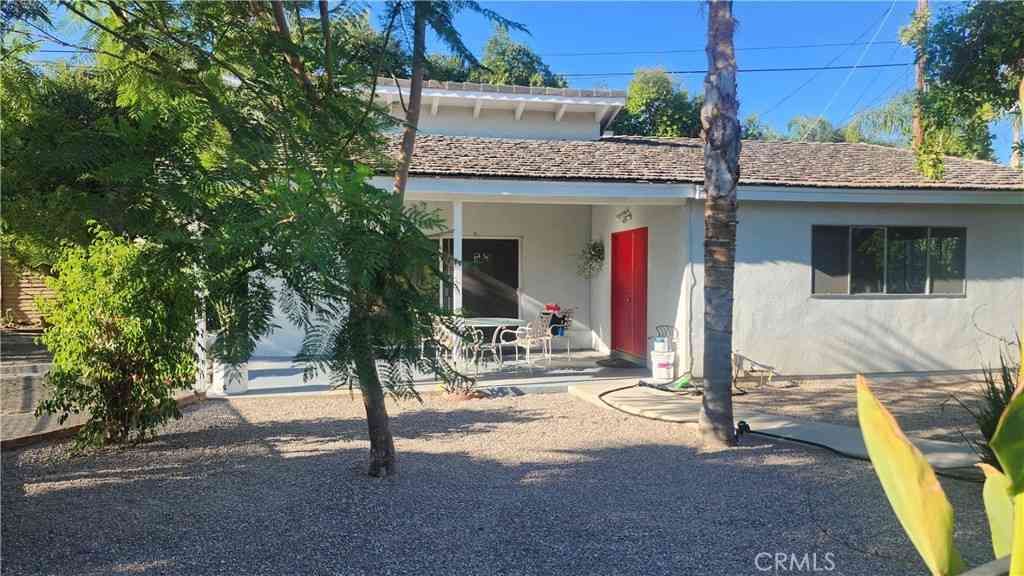 Homes For Rent - 17251 Gresham Street<br/> Northridge, CA 91325