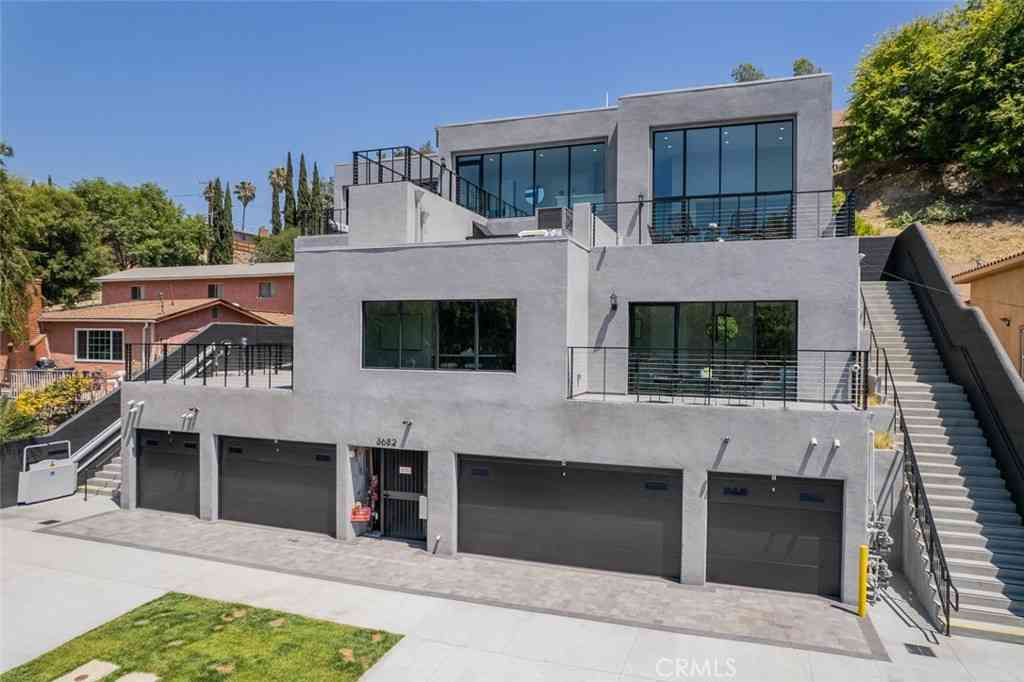 Condo For Sale - 3682 Harriman Avenue #2<br/> El Sereno, CA 90032