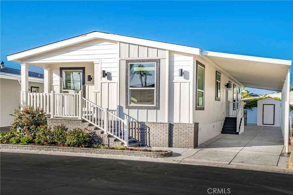 Mobile Home For Sale - 7205 Santa Barbara Street<br/> Carlsbad, CA 92011