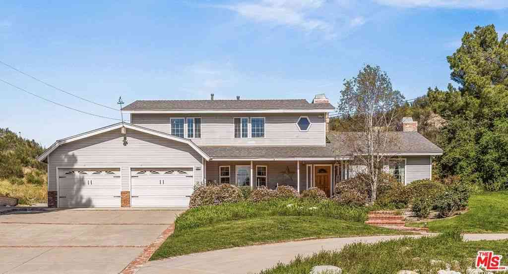 Homes For Sale - 28132 Oak Spring Canyon Road<br/> Canyon Country, CA 91387