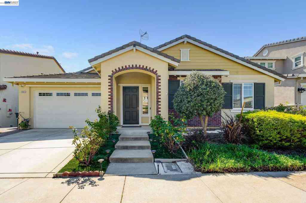 Homes For Sale - 2904 Hanauma Bay Dr.<br/> Pittsburg, CA 94565