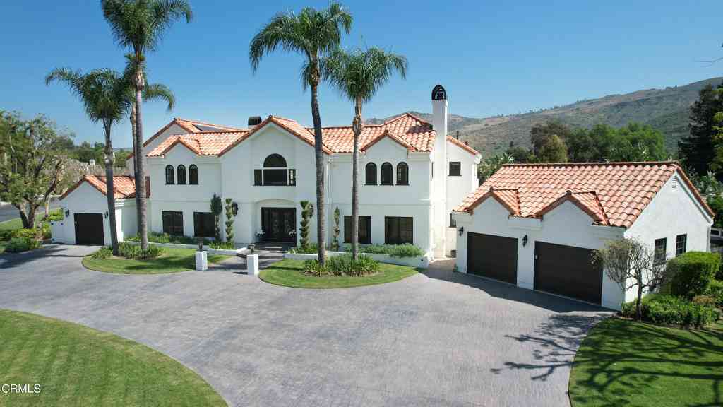 Homes For Sale - 2296 Applewood Lane<br/> Santa Rosa, CA 93012