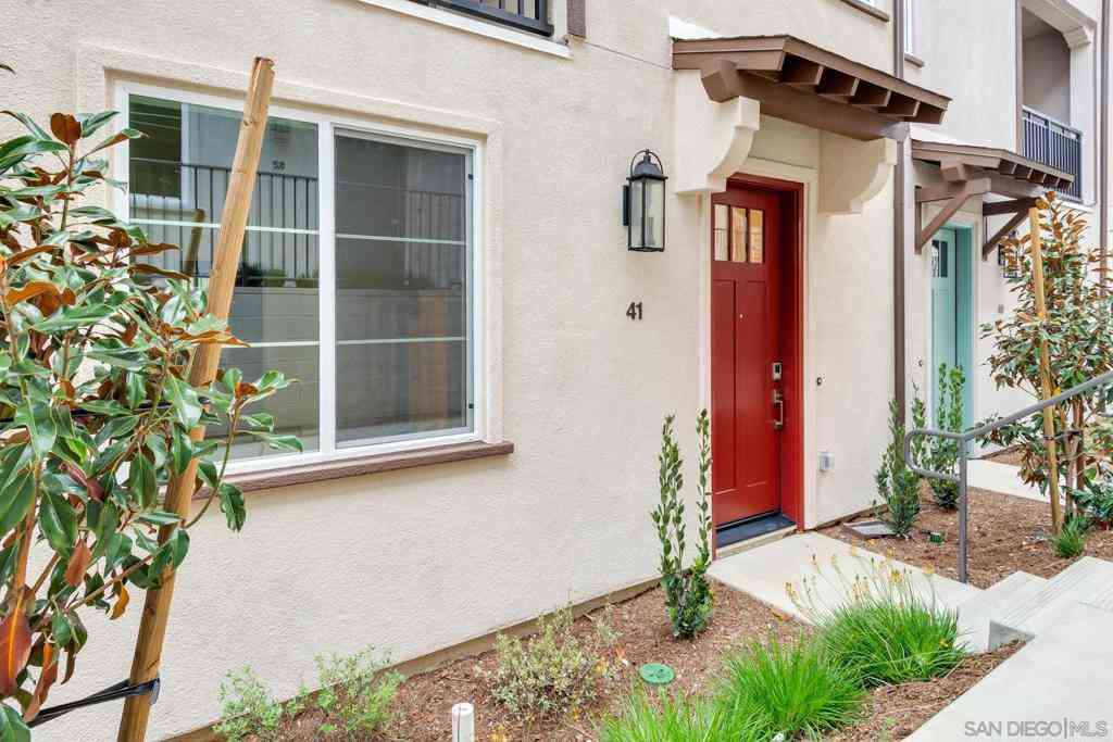 Townhouse For Sale - 12821 Encantadora Lot 41 #UNIT 41<br/> San Diego, CA 92129