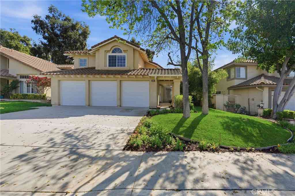 Homes For Sale - 34 Reata<br/> Orange County, Rancho Santa Margarita, CA 92688